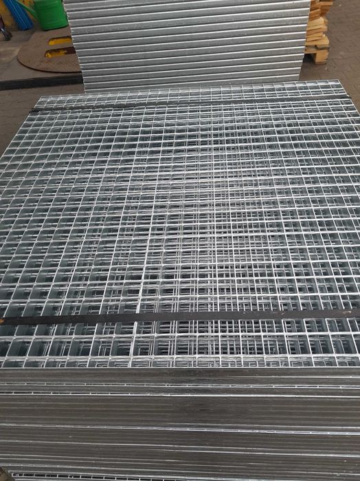 Profil 40x40x1,5 ocynk 40 1,5mm stal stalowy I gatunek sztangi 6mb 6