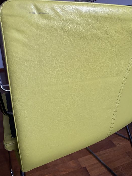 Krzeslo tapicerowane ze skory licowanej Ikea
