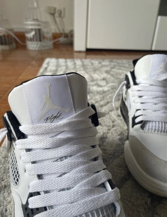 Jordan 4 Military