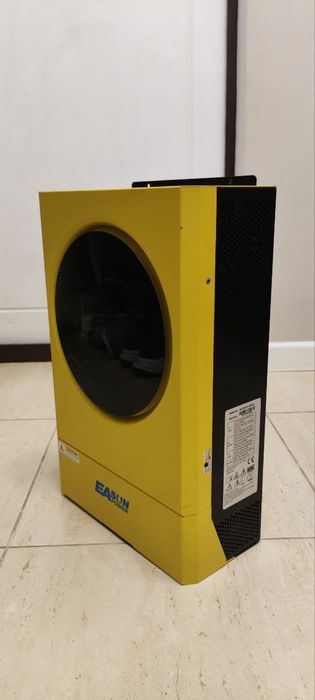 Продам гібридний інвертор сонячний Easun 5.6kW 48V