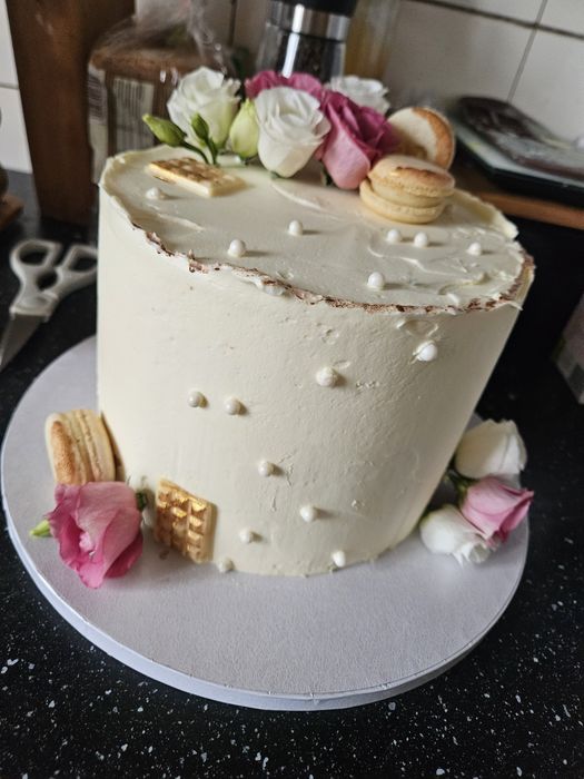 Torty i słodkości na zamówienie • Estetycznie, z pasją, niedrogo