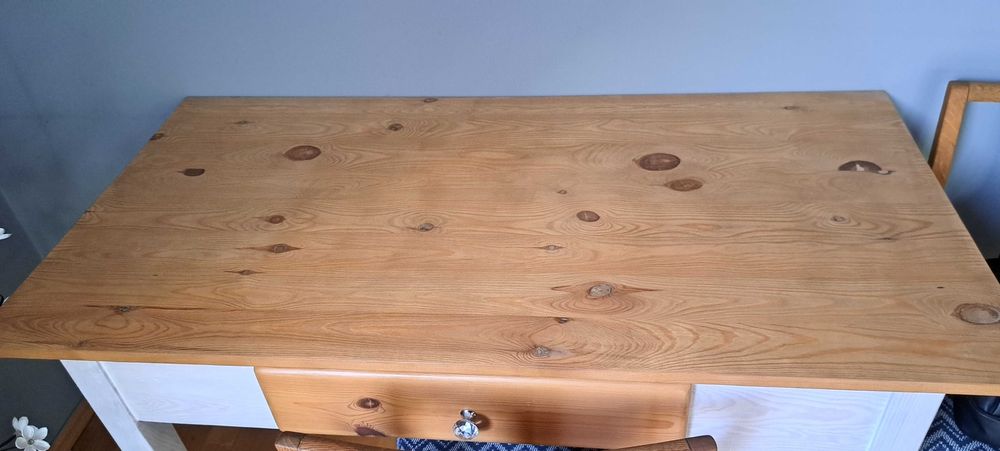 Stary, drewniany stół z szufladą, odnowiony - 120x60cm