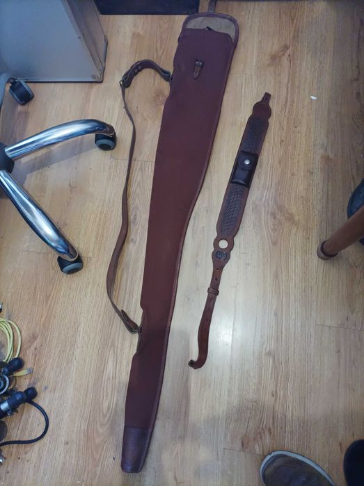 Bolsa para espingarda e bandoleira em couro