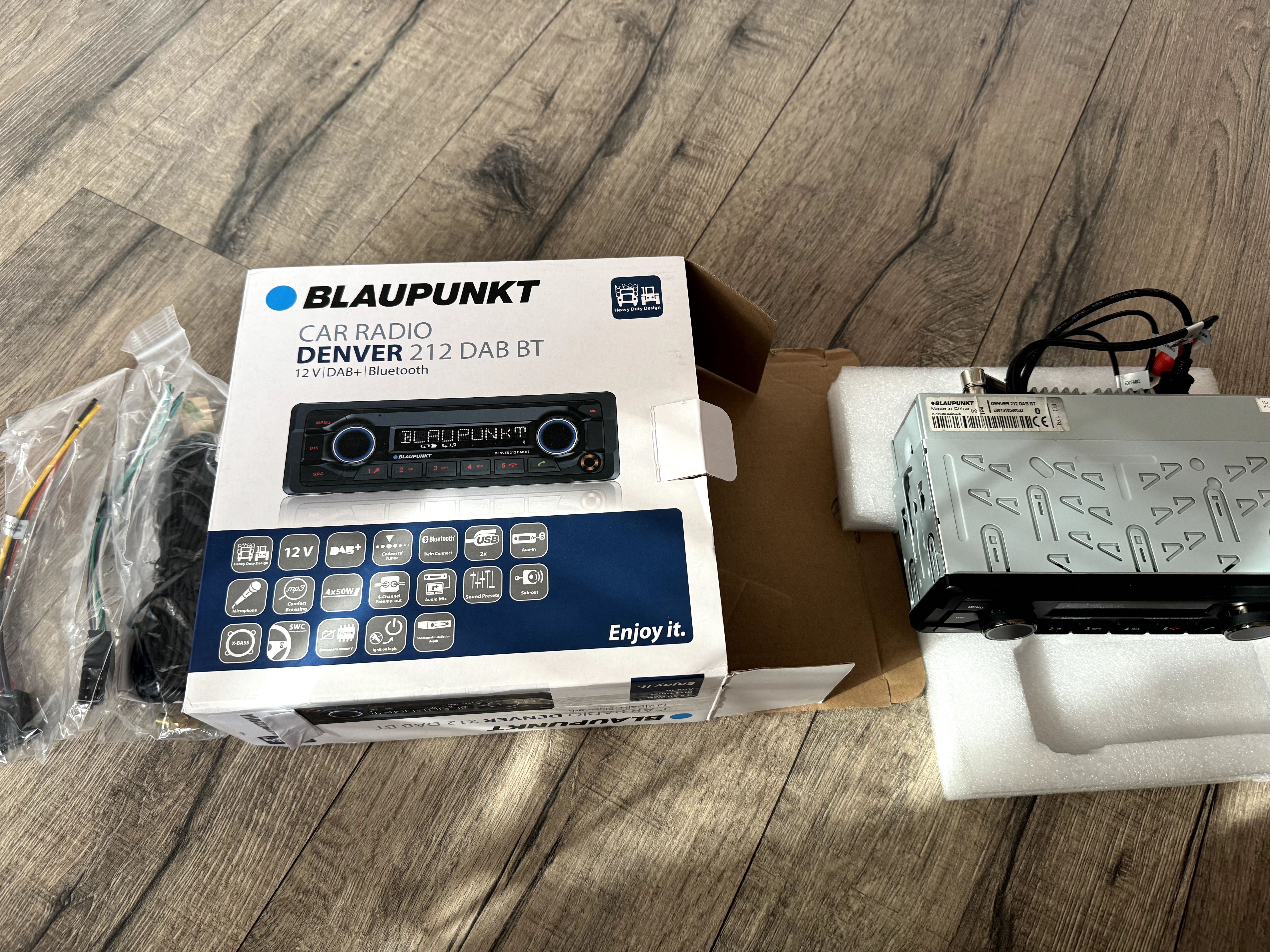 Radio samochodowe Blaupunkt Denver 212 DAB BT 4 x50W