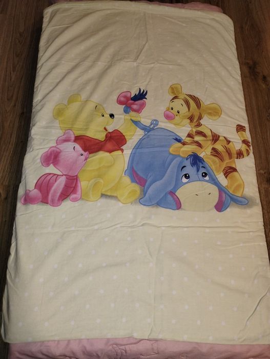 Niemowlęca kołderka do łóżeczka Kubuś Puchatek