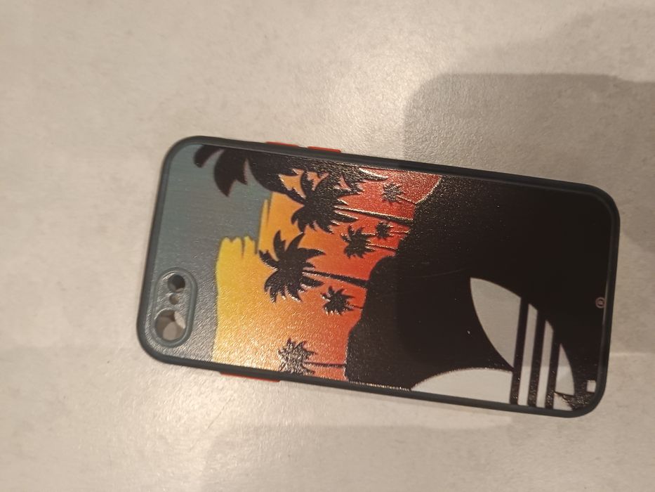 Etui na telefony