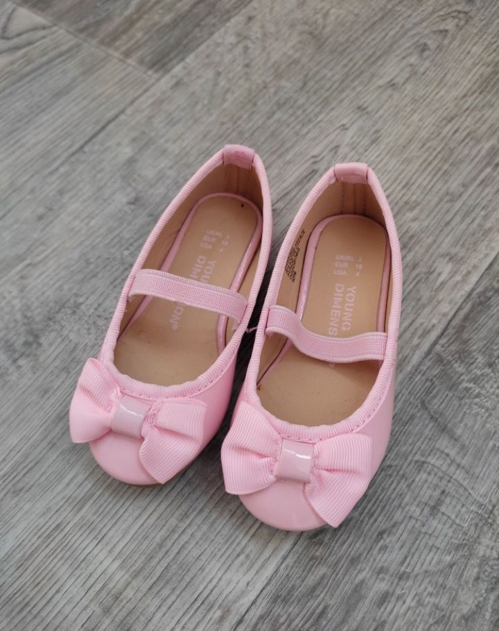 Лаковие туфли сандали для девочки Zara