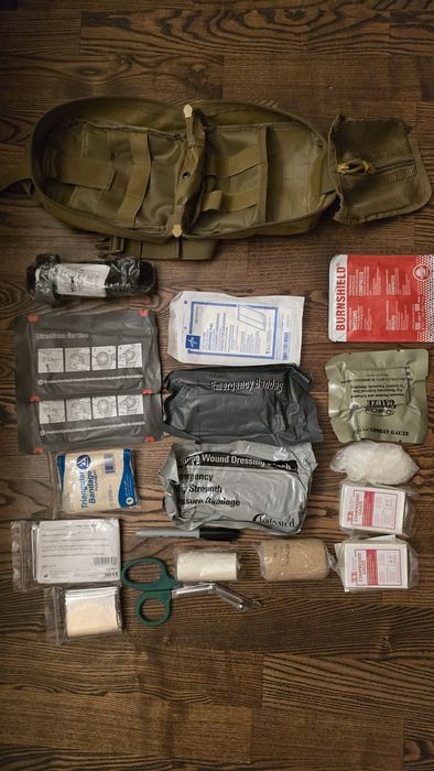 Аптечка військова+турнікет CAT