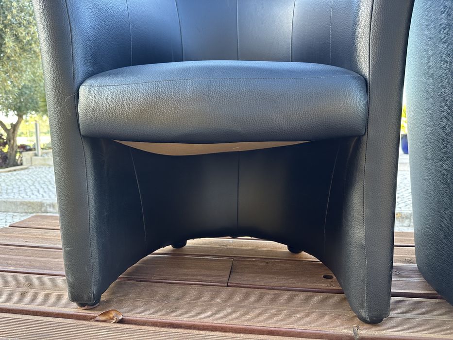 Sofa poltrona pele sintetica preta