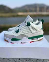 Jordan 4 Retro SB Pine Green 45