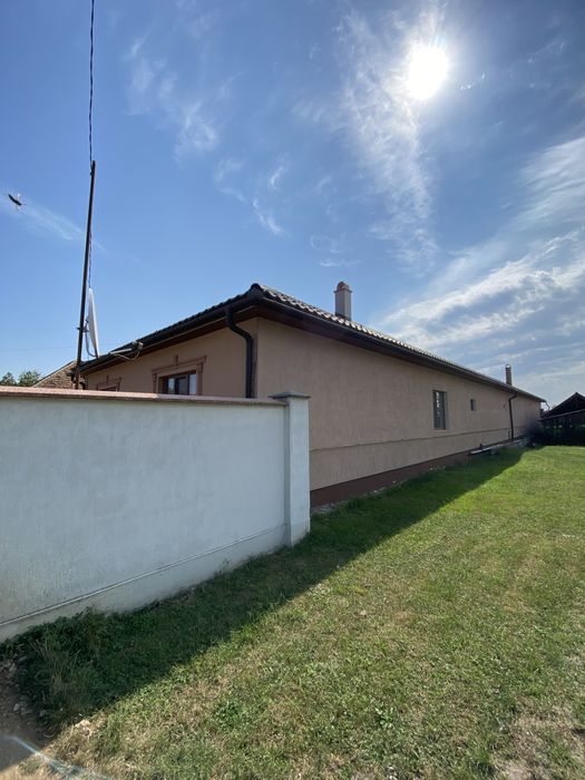 Продам будинок у передмісті Берегова