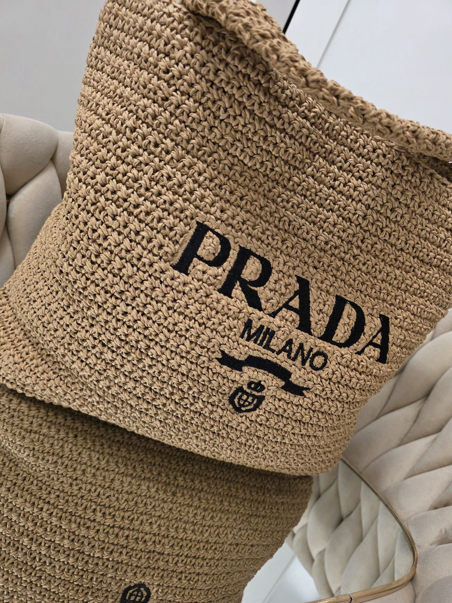 Torebka  Plażowa Prada  beżowa  pleciona  na plażę  shoperka