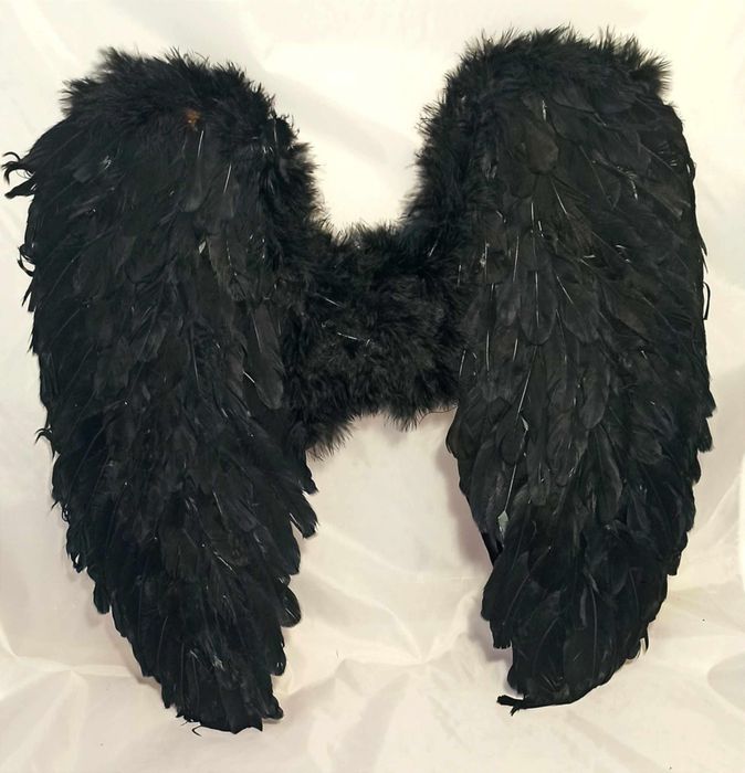 Czarne skrzydła anioła przebranie