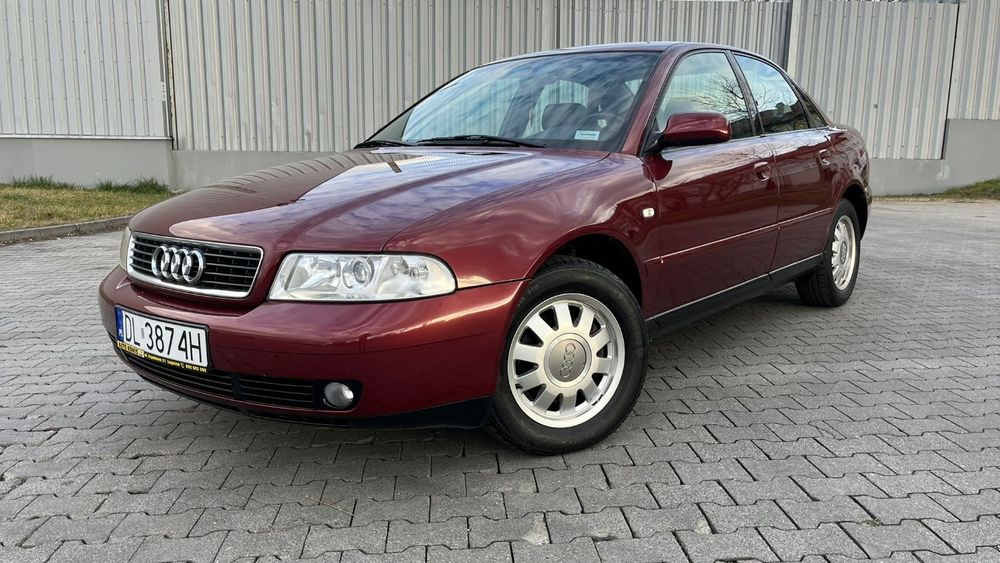 Audi A4  *74 tys. km * stan kolekcjonerski * sprowadzony * zarejestro