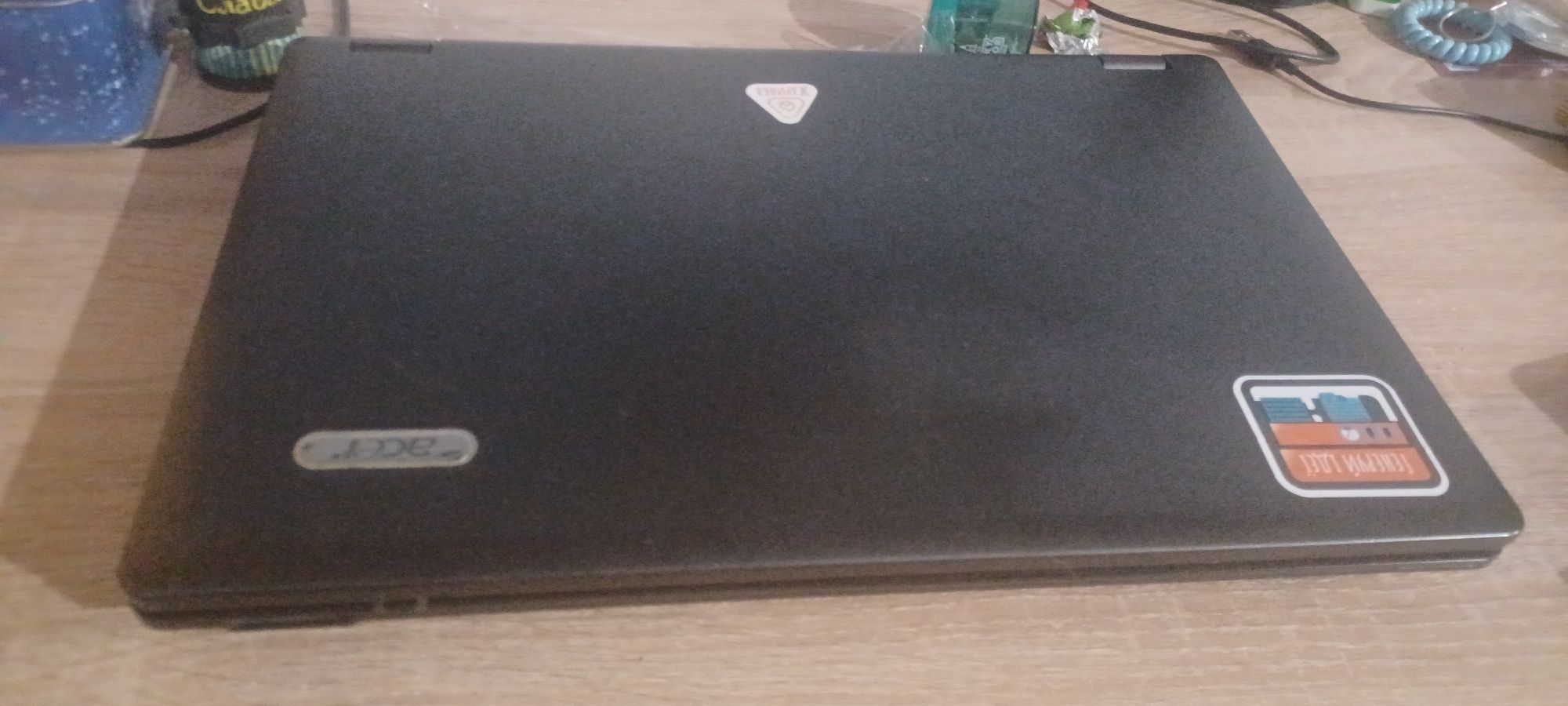 Продам ноудбук асер extensa 5235(та аксесуари )