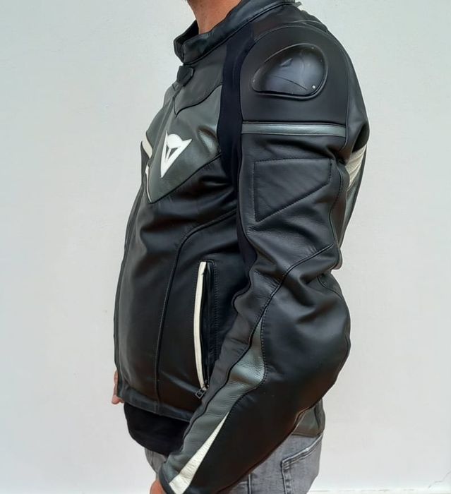 Casaco DAINESE - motard.  Totalmente em cabedal. Modelo Racing 3D-Dry