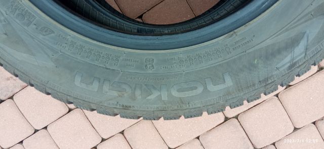 Komplet opon zimowych Nokian Tyres iLine 185/65R15 88T 2015