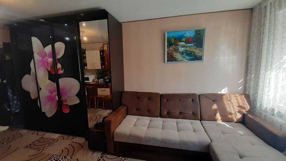 Продаж чудової кімнати на Митниці