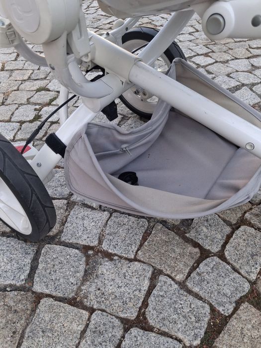 Vendo Carro quinny moodd com ovo