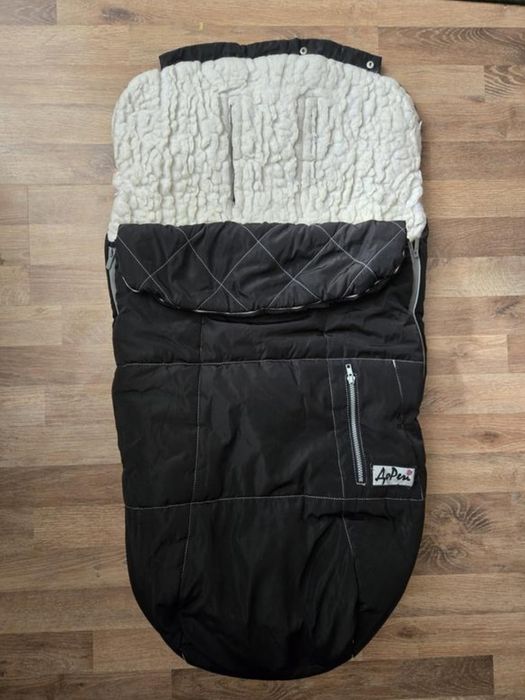 Конверт в коляску на овчині, муфти на коляску