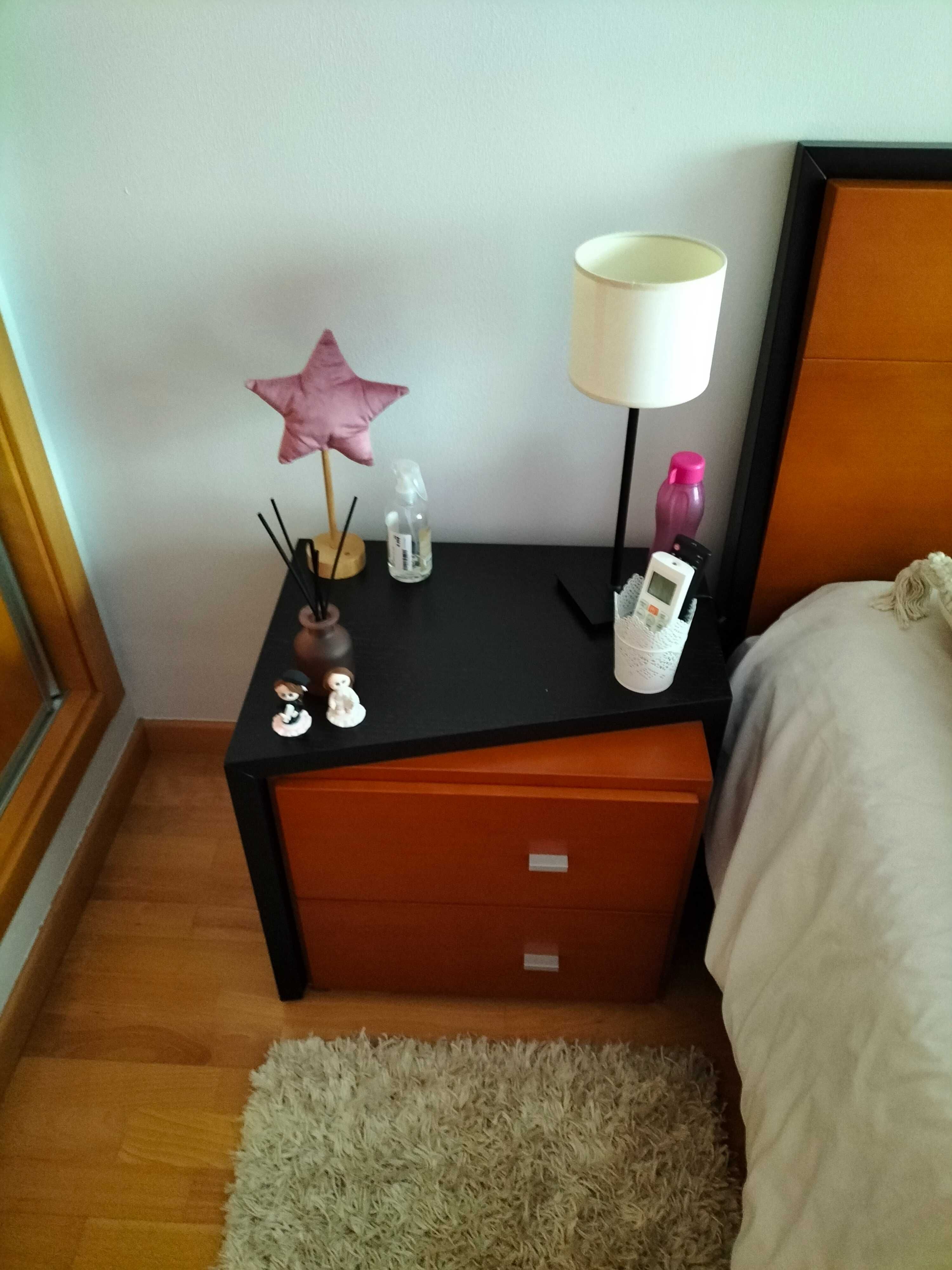 Cama de casal com colchão incluído
