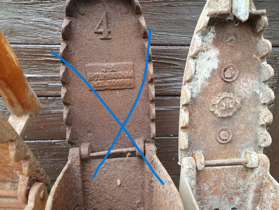 Stare żelazka na duszę na węgiel