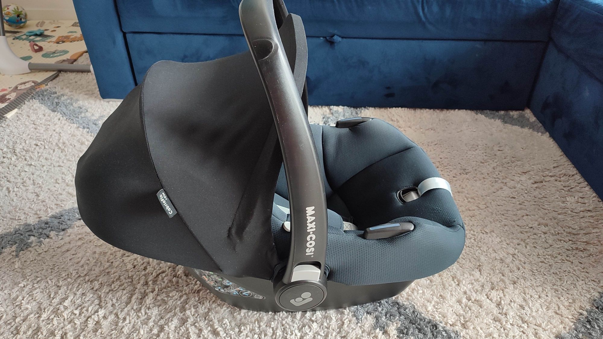 Maxi Cosi fotelik CabrioFix i-Size stan bdb