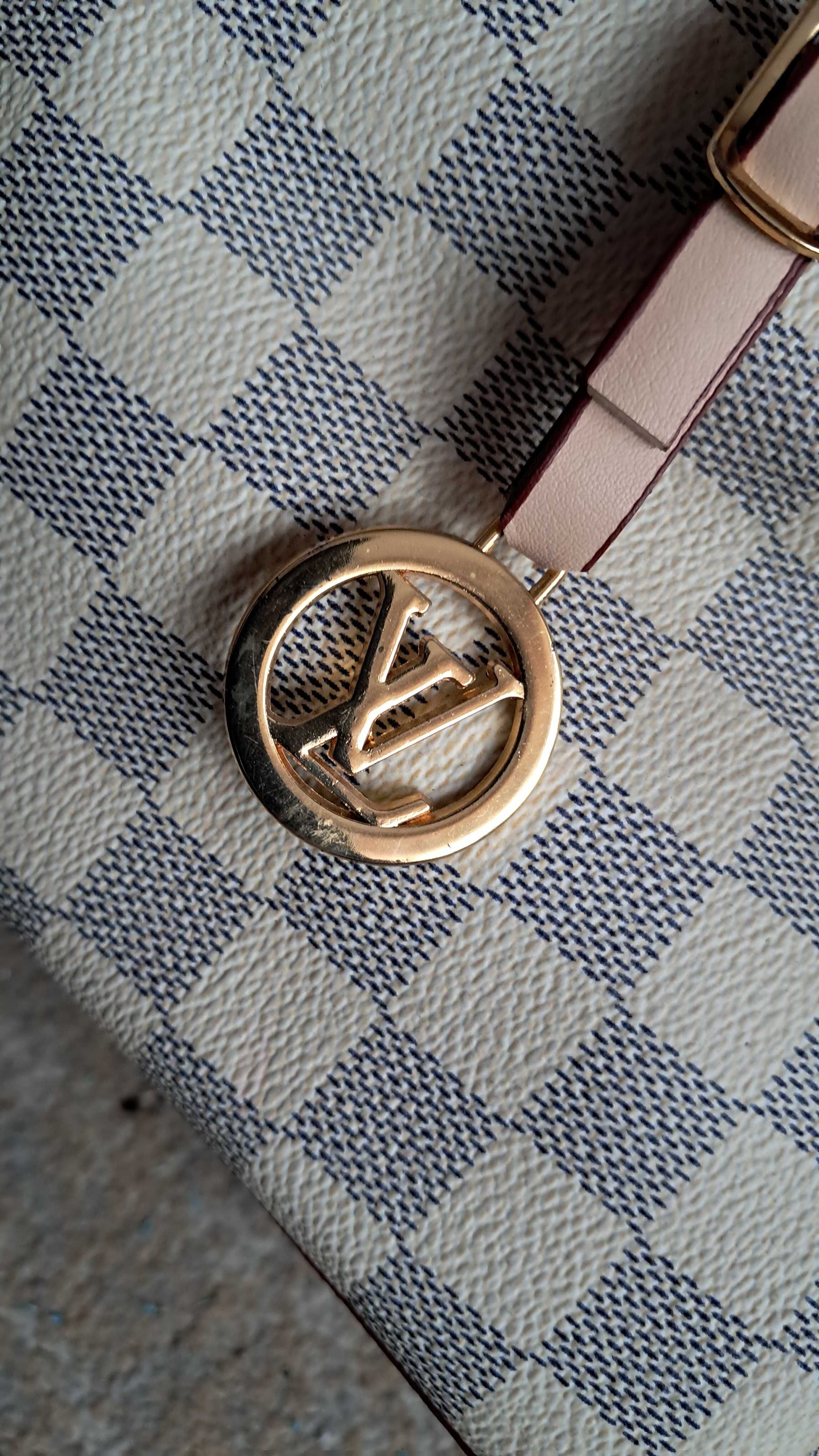 Duża stylowa torba kuferek na ramię w stylu Louis Vuitton Paris