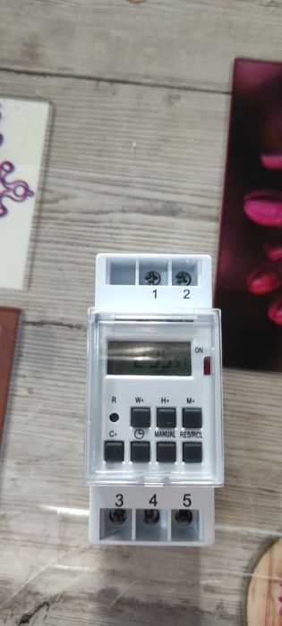ОЛХ доставка +30гр к цене.Продам реле времени фирмы Фреон ТМ41.