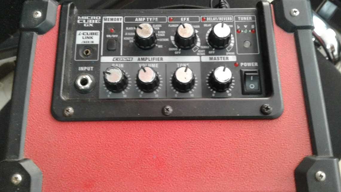 Продам комбик Roland Micro Cube GX. В хорошем состоянии!