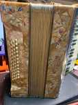 Akordeon HOHNER carmen III