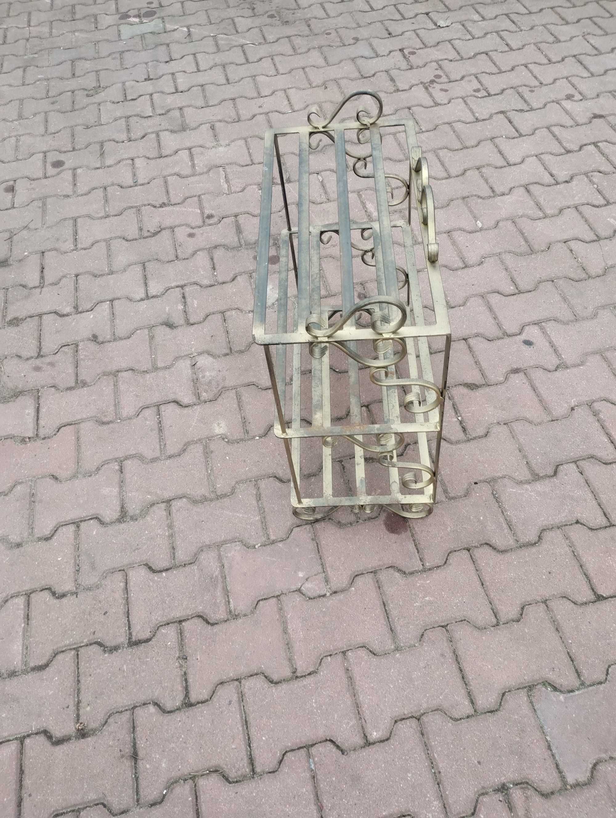 Półka szafka stalowa kuta  metalowa ozdobna manufaktura  Siewierz