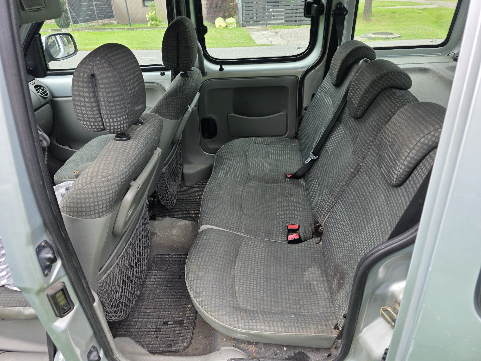 Renault Kangoo 1.5 dci klima hak elektryczne szyby
