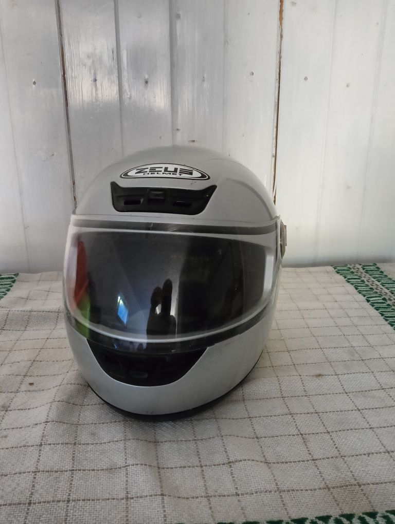 Sprzedam kask motocyklowy ZEUS