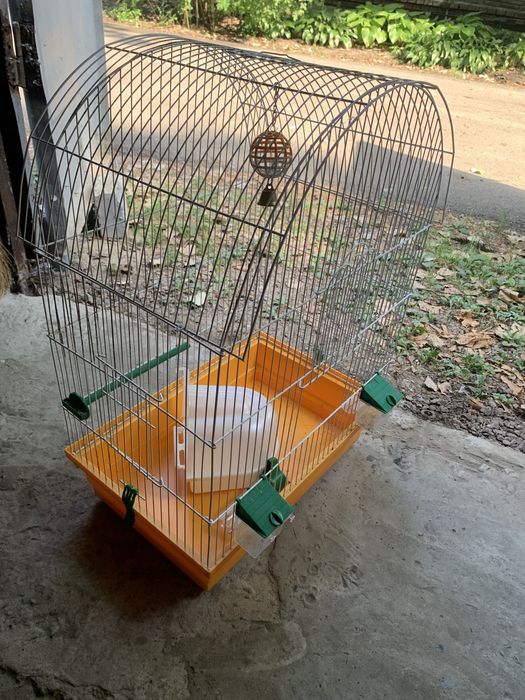Продам клітку для папуги