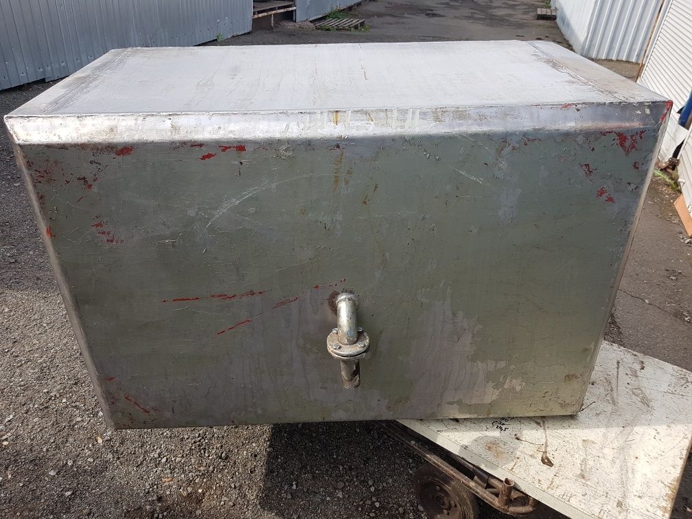 Бак из нержавейки 560л.б/у