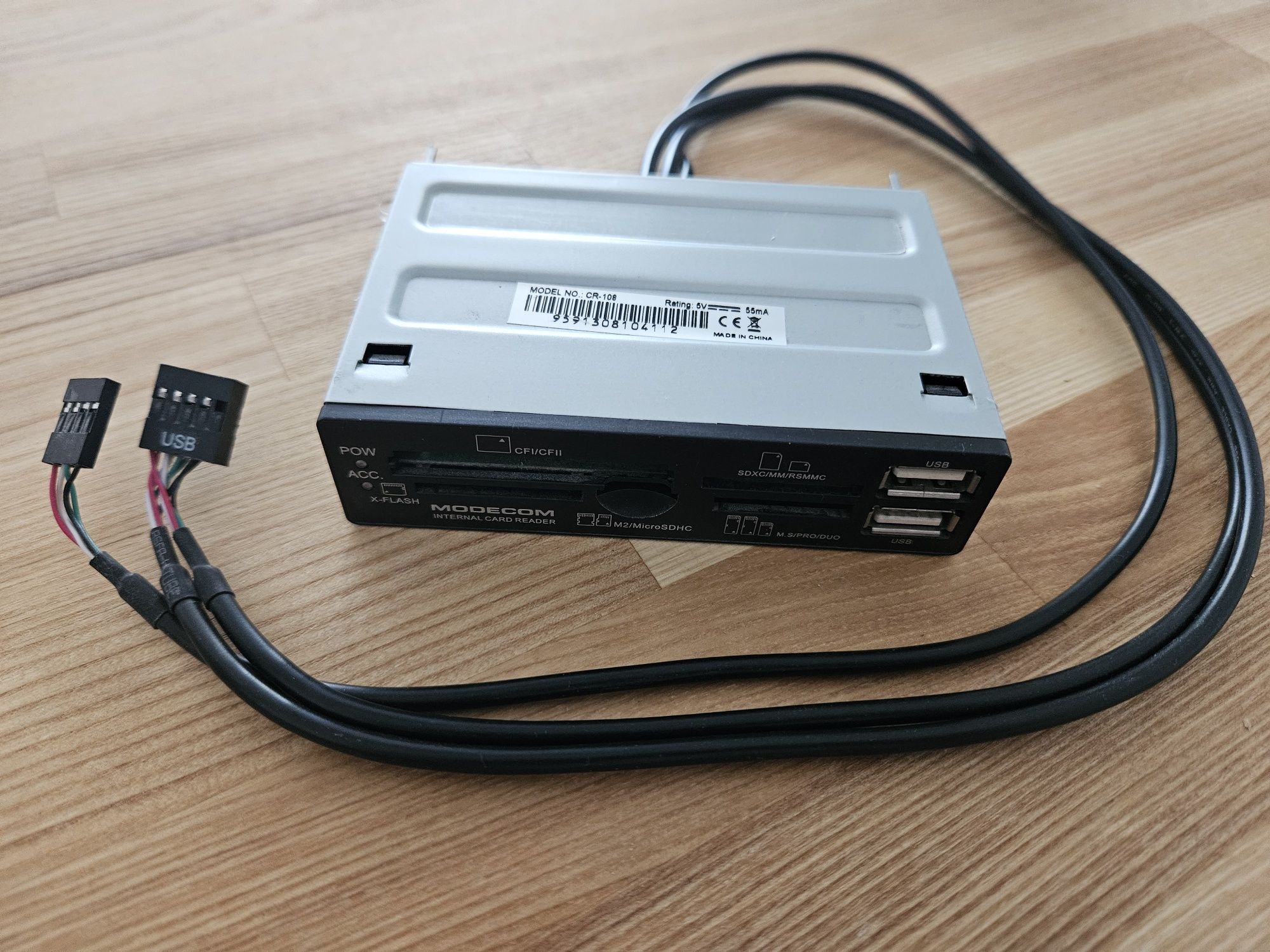 Modecom CR-108 panel przedni kart pamięci i usb