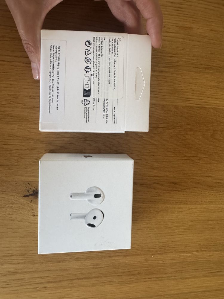 Nowe słuchawki Apple Airpods 4 z etui oryginalne nieotwierane