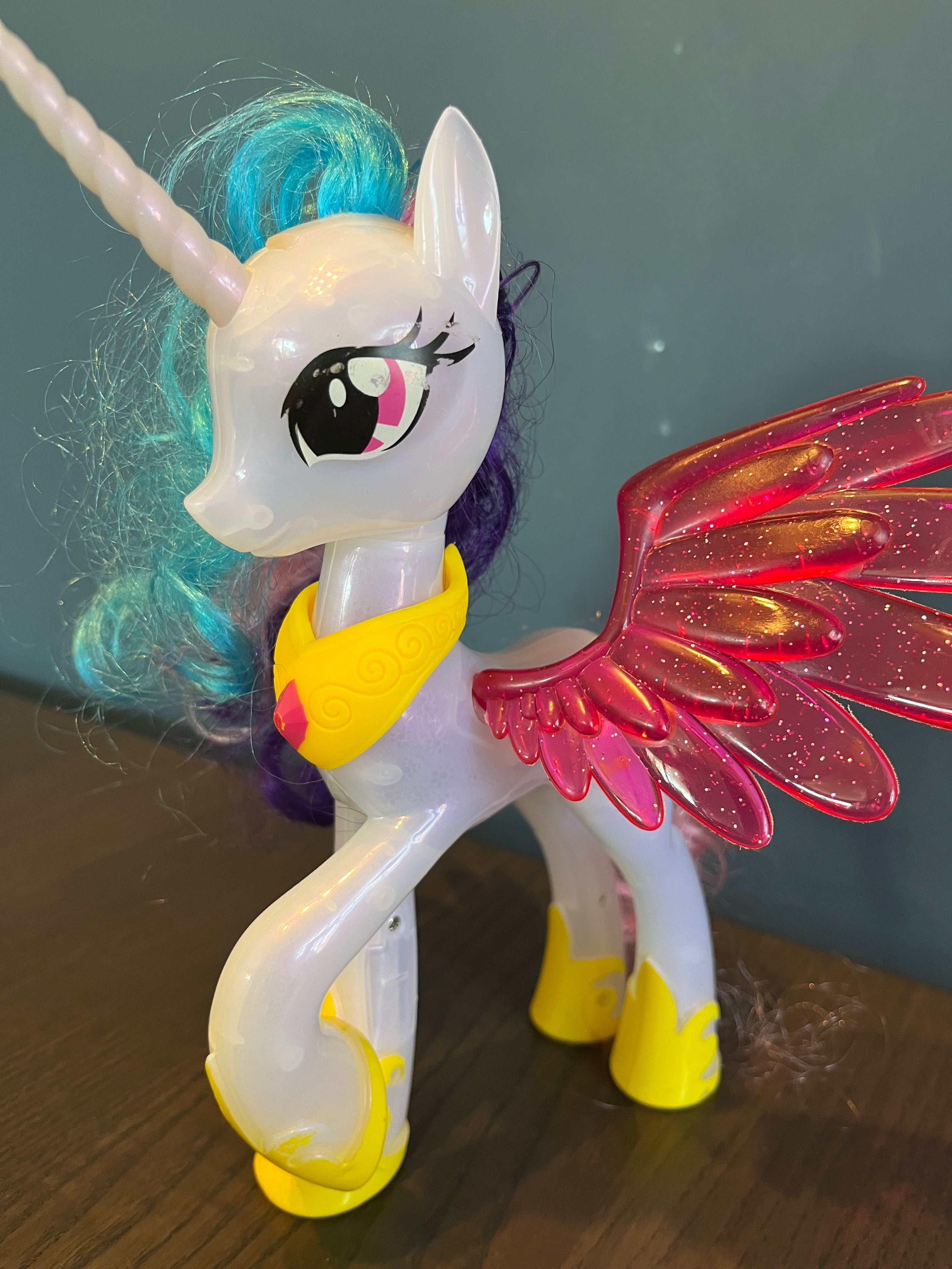 My Little Pony KSIĘŻNICZKA Hasbro 20cm