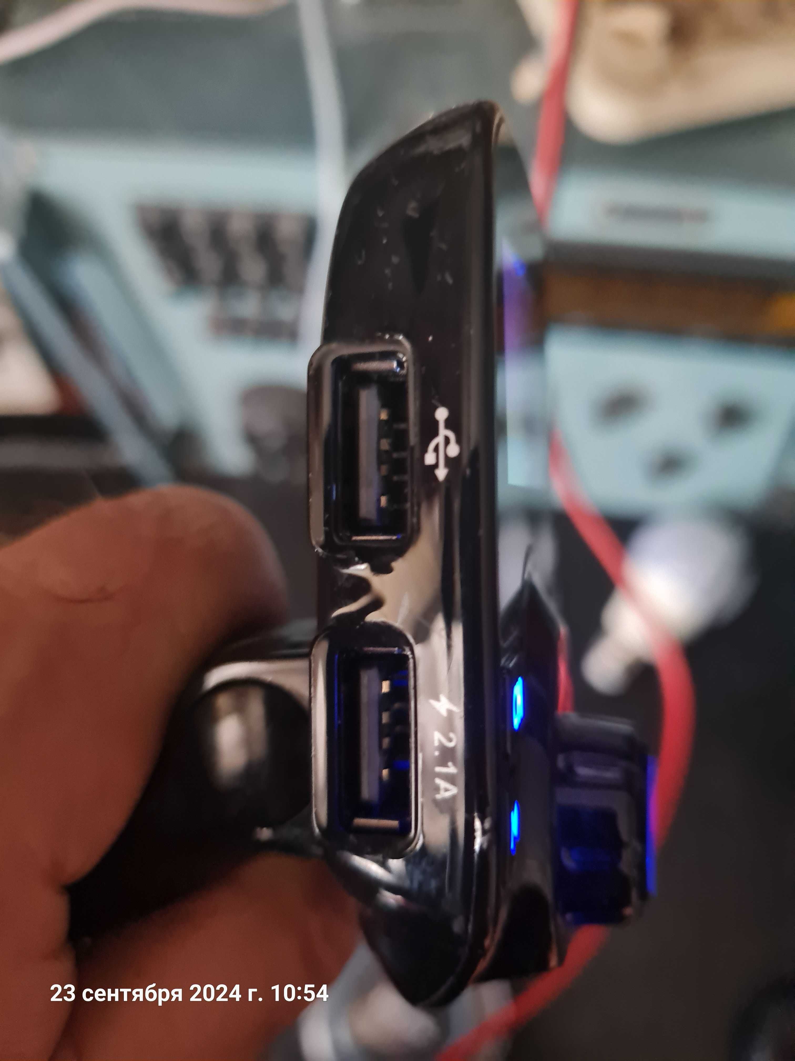 FM Модулятор Bluetooth T11 в машину трансмиттер с дисплеем