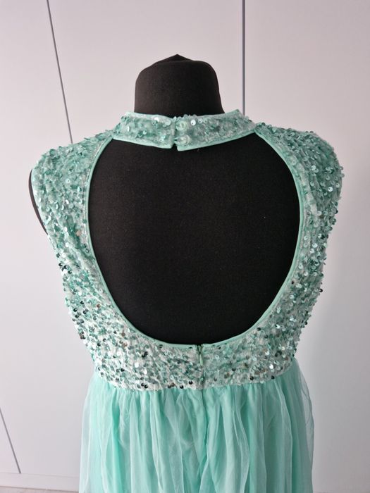 Długa wieczorowa sukienka zapinana na szyji 42 XL