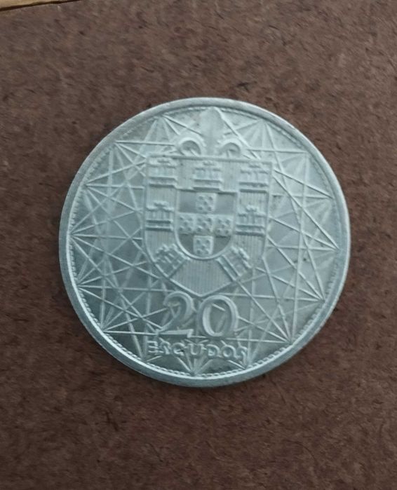 Moeda portuguesa Ponte Salazar 20 escudos 1966