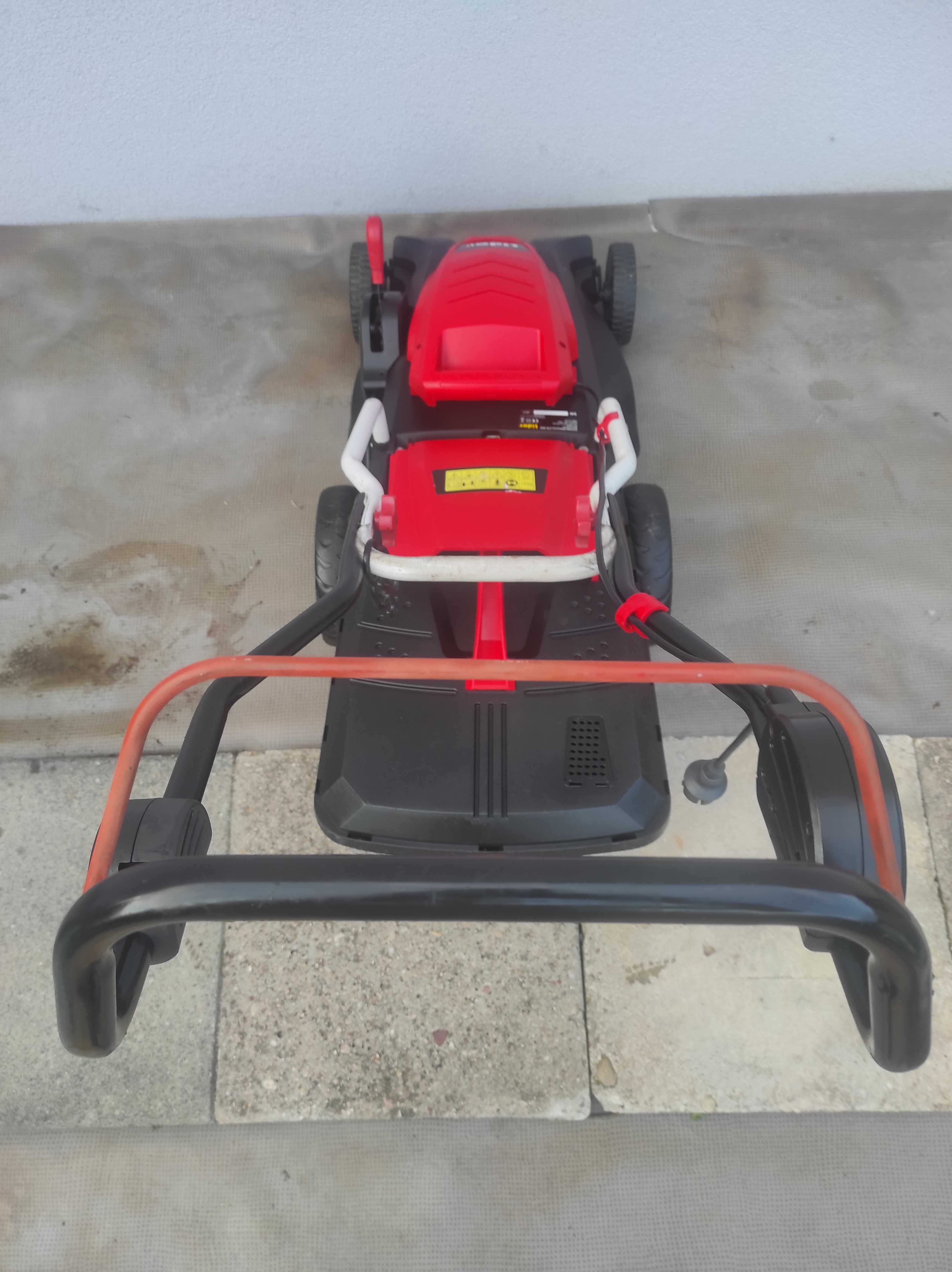 Kosiarka elektryczna Lider GTK 2000 Watt . 42 cm.