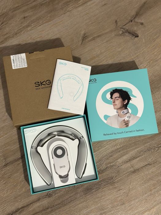Масажер для шиї SKG 4098E