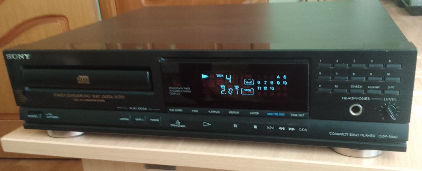 CD проигрыватель Sony SDP-M49 (Made in Japan 110v-220v))