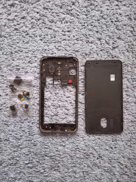 Смартфон Samsung SM-J400F