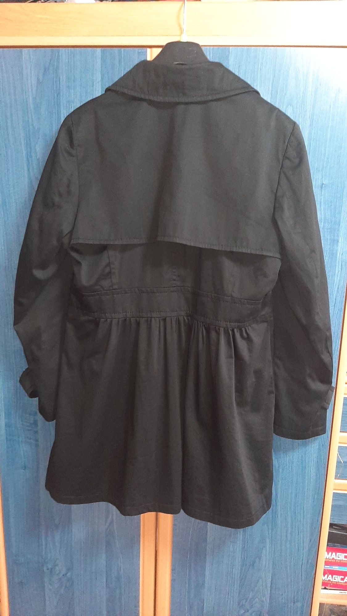 Плащ тренч George 46/3XL/54 в очень хорошем состоянии 

Котоновый плащ