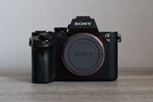 SONY A7 II | Bardzo dobry stan, dwie baterie, pasek, ładowarka