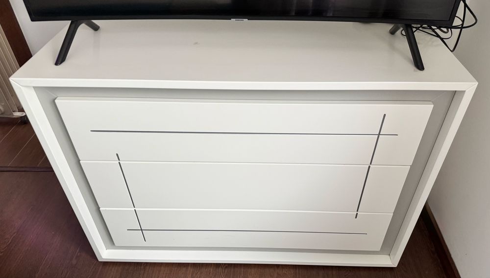Quarto completo + poltrona + mesa de centro – Bom estado