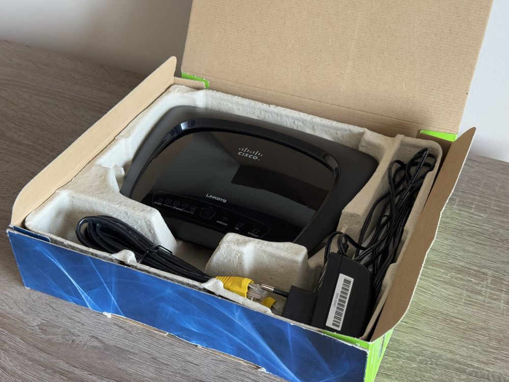 Cisco Linksys WAG120N router bezprzewodowy WiFi komplet